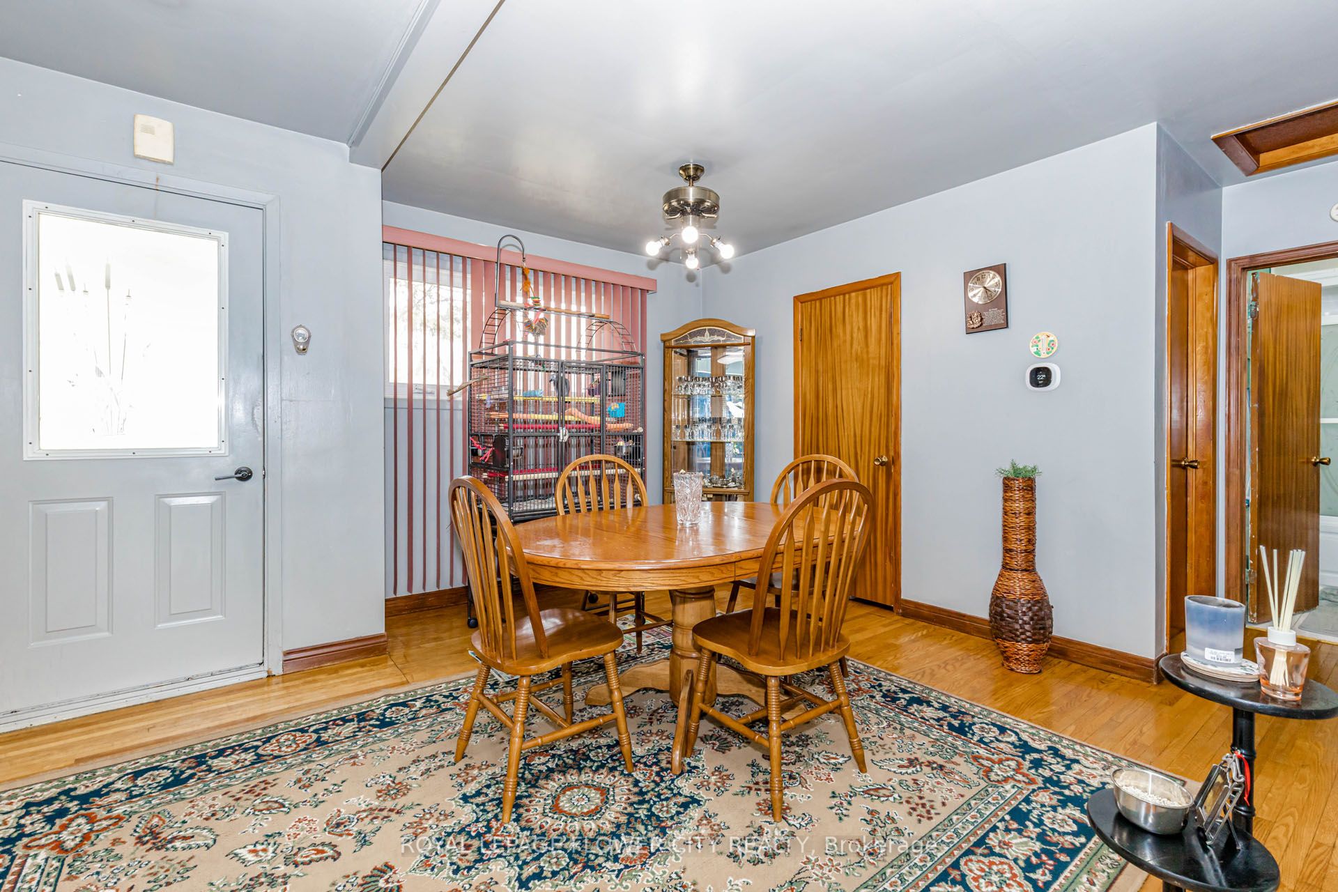 1433 Fanshawe Park Road E Property Photo 7