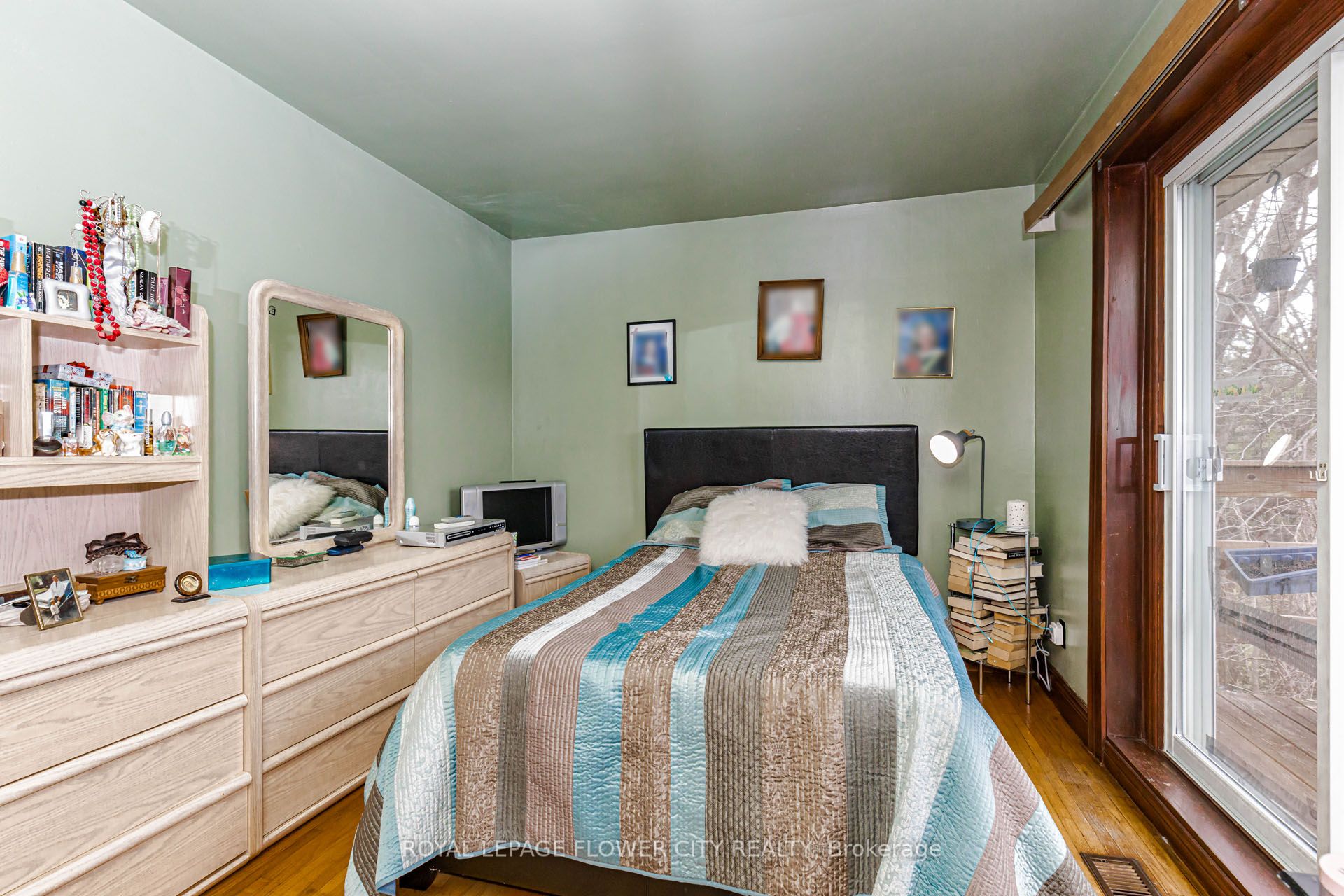 1433 Fanshawe Park Road E Property Photo 20