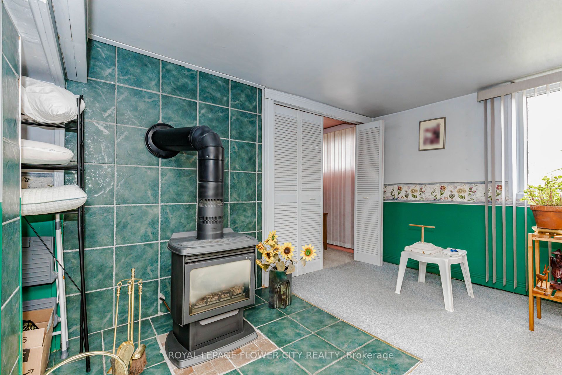 1433 Fanshawe Park Road E Property Photo 33