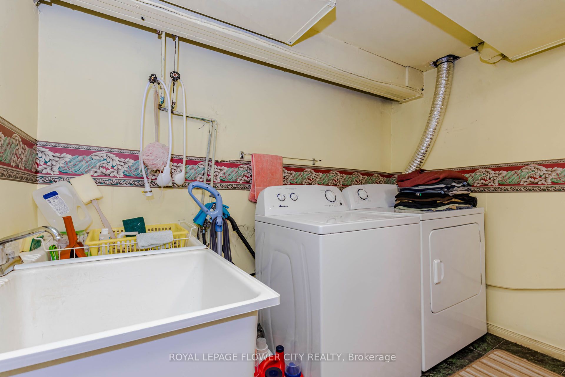 1433 Fanshawe Park Road E Property Photo 39
