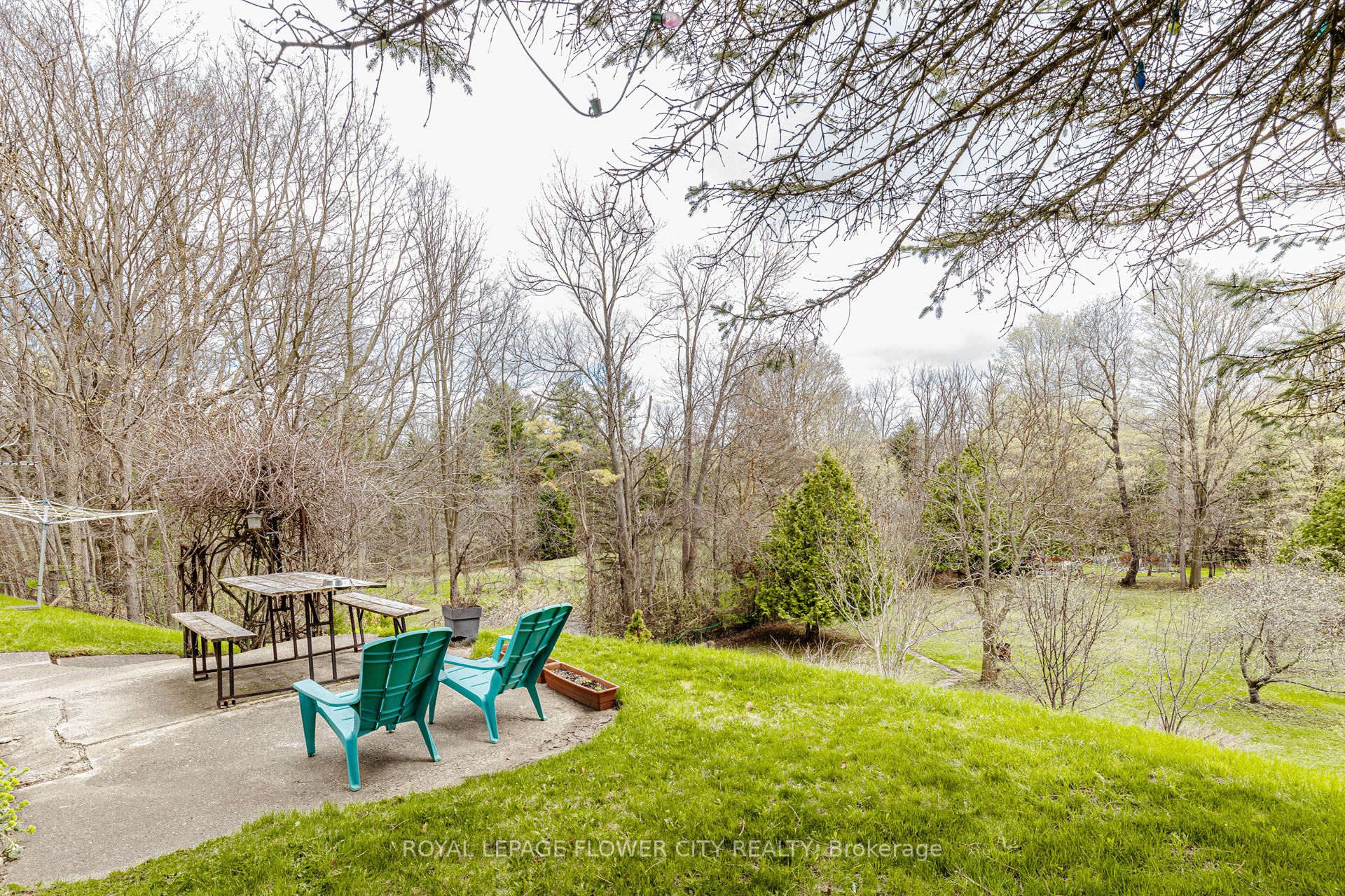 1433 Fanshawe Park Road E Property Photo 41