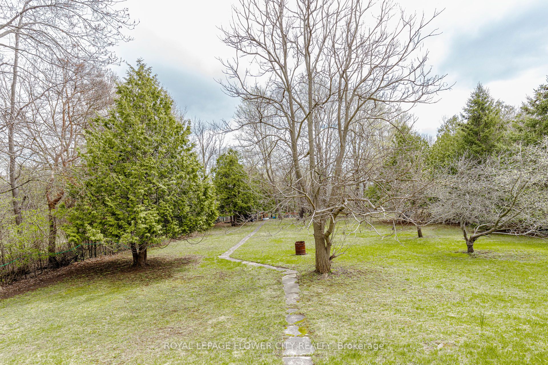 1433 Fanshawe Park Road E Property Photo 42