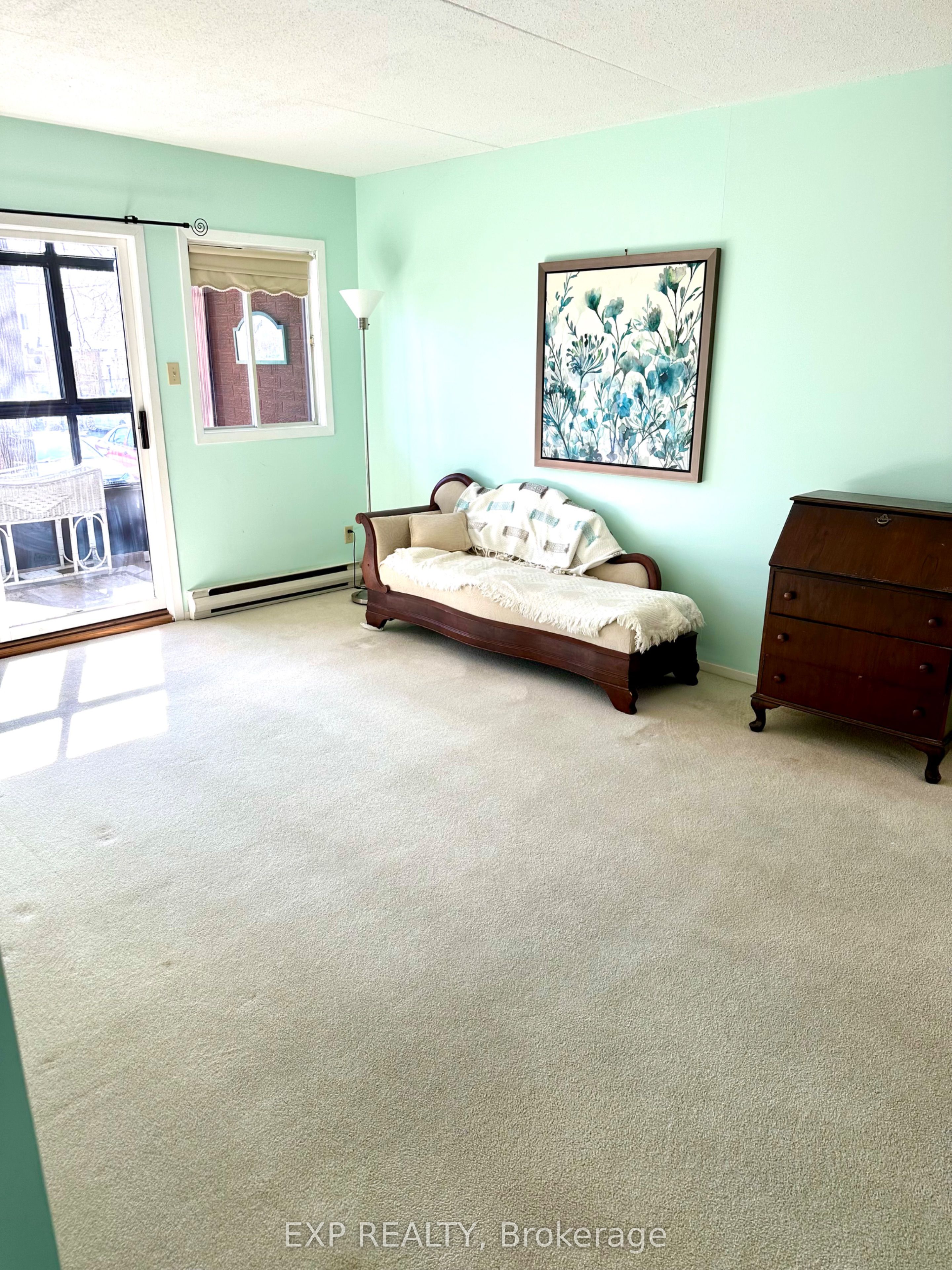 15 Findlay Avenue 208 Property Photo 3