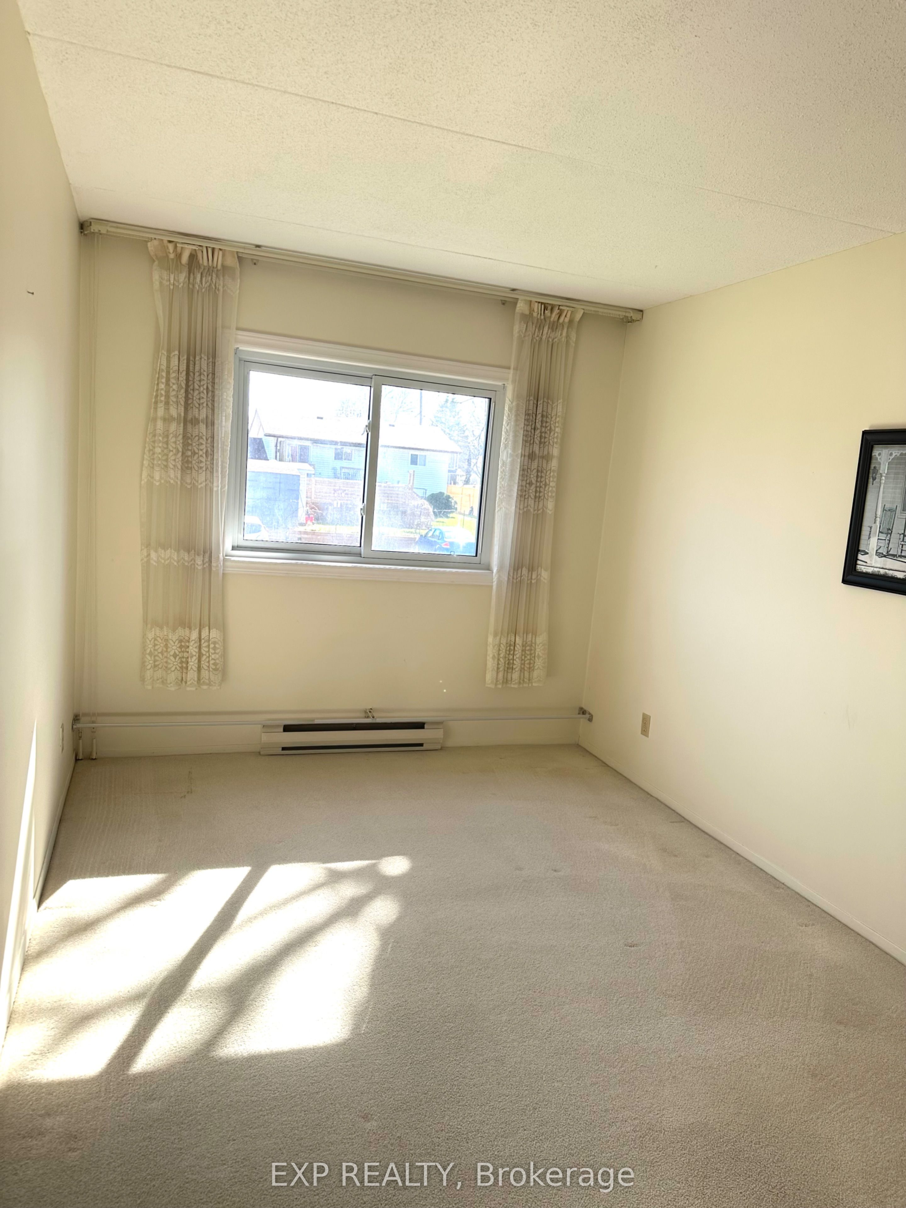 15 Findlay Avenue 208 Property Photo 10