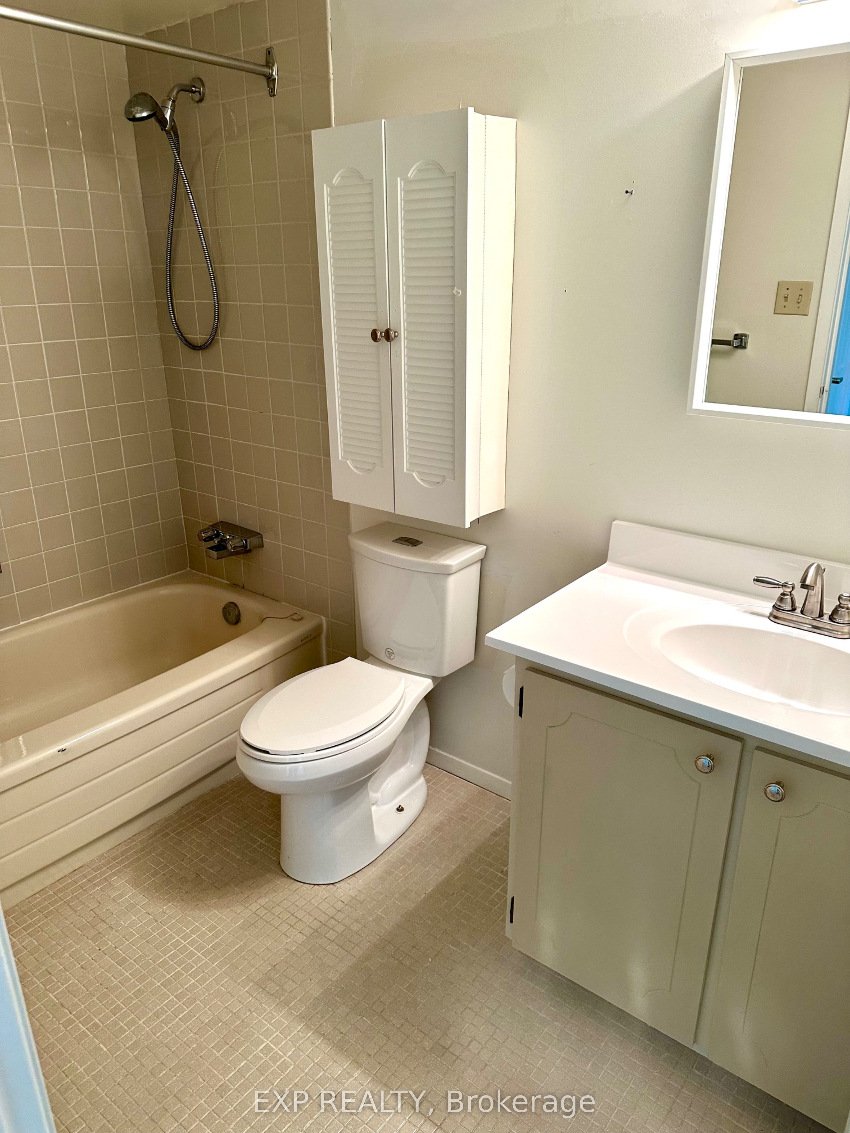 15 Findlay Avenue 208 Property Photo 13