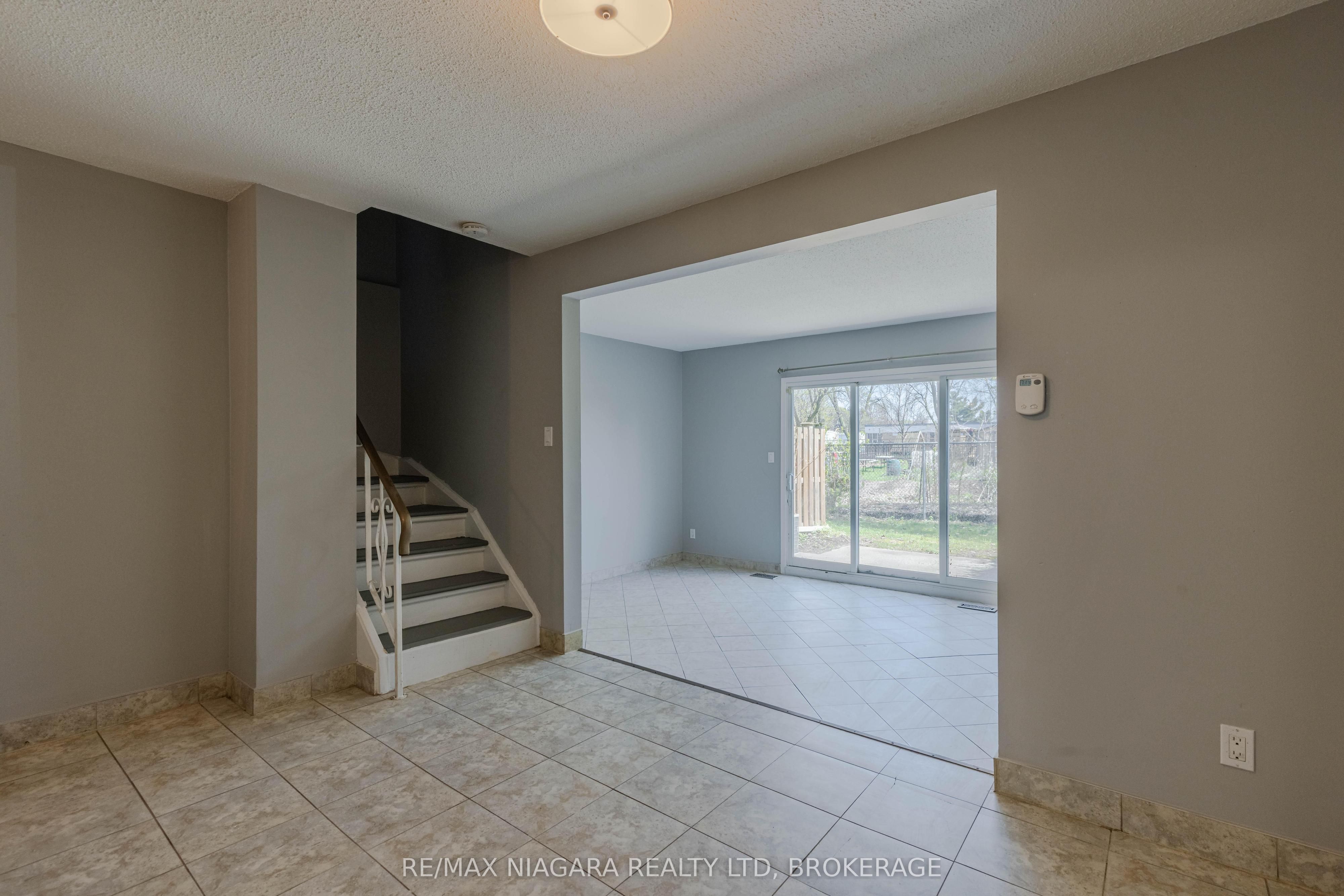 6767 Thorold Stone Road 88 Property Photo 7