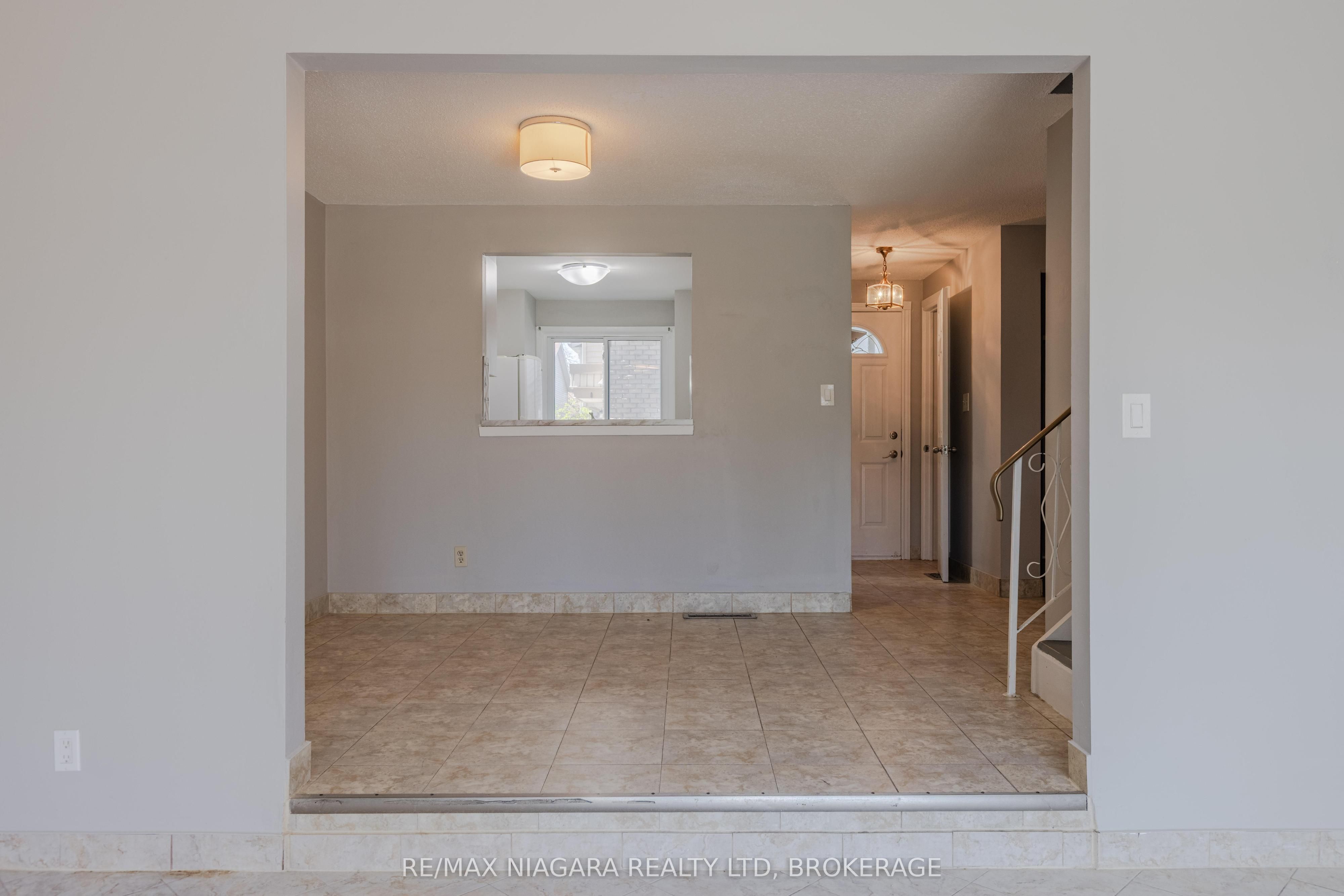 6767 Thorold Stone Road 88 Property Photo 9