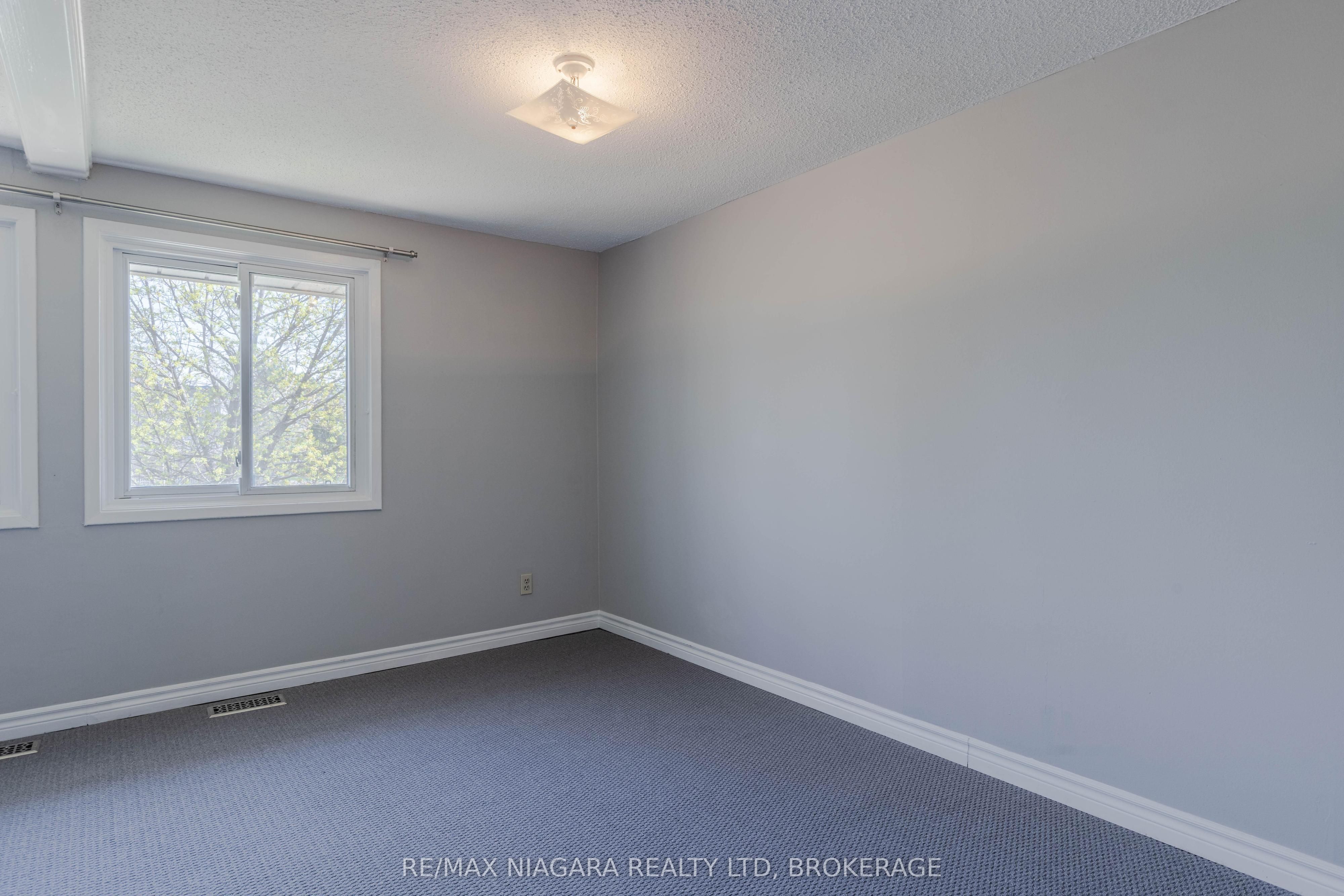 6767 Thorold Stone Road 88 Property Photo 16