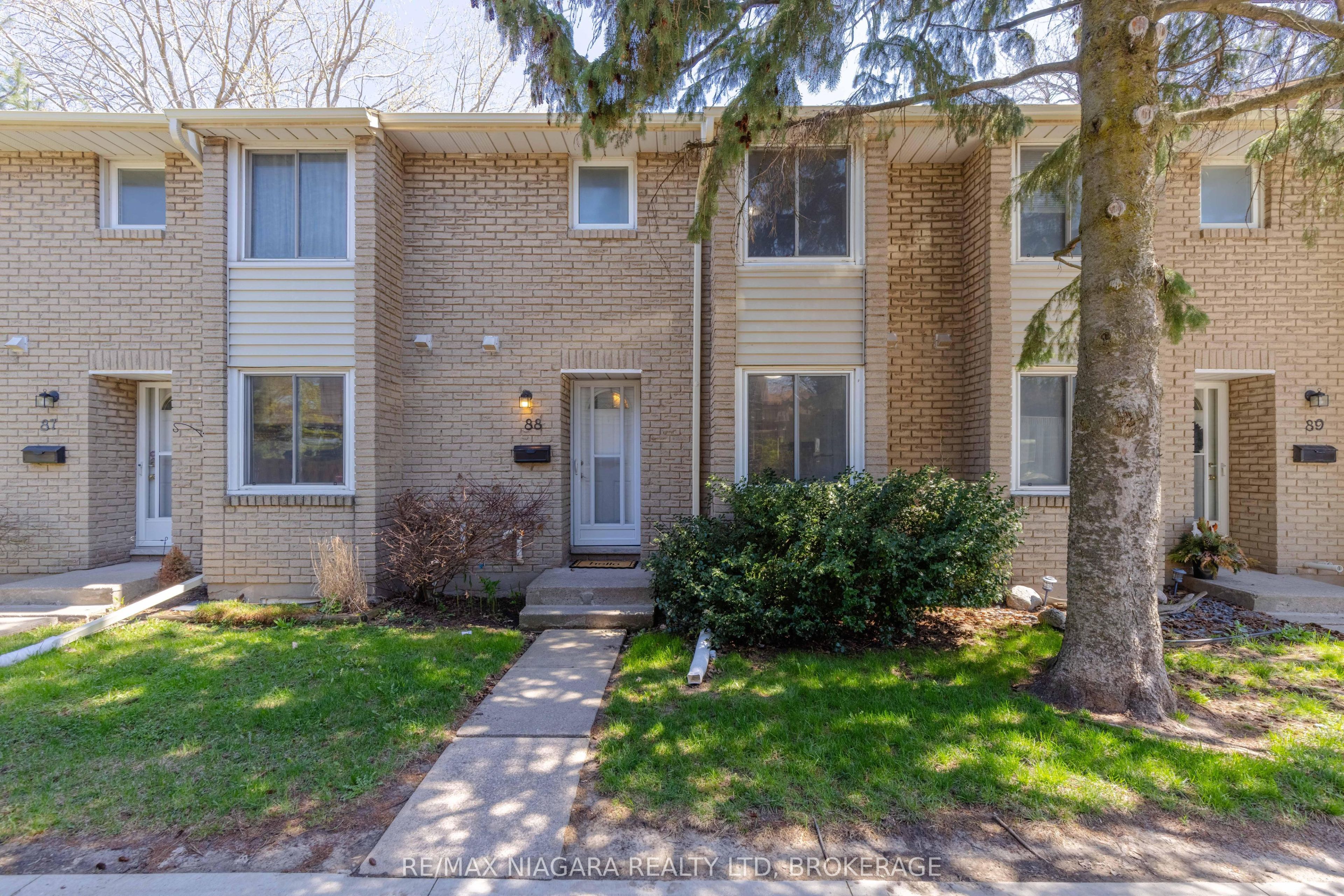 6767 Thorold Stone Road 88 Property Photo 25