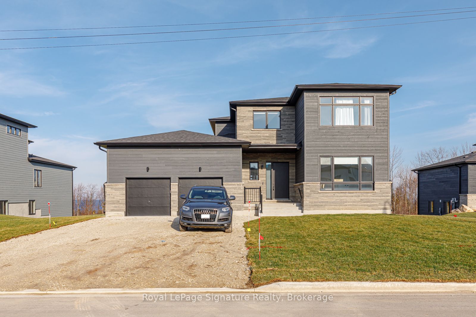 107 Sladden Court Property Photo 2