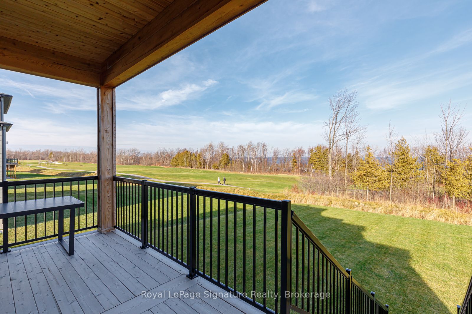 107 Sladden Court Property Photo 32