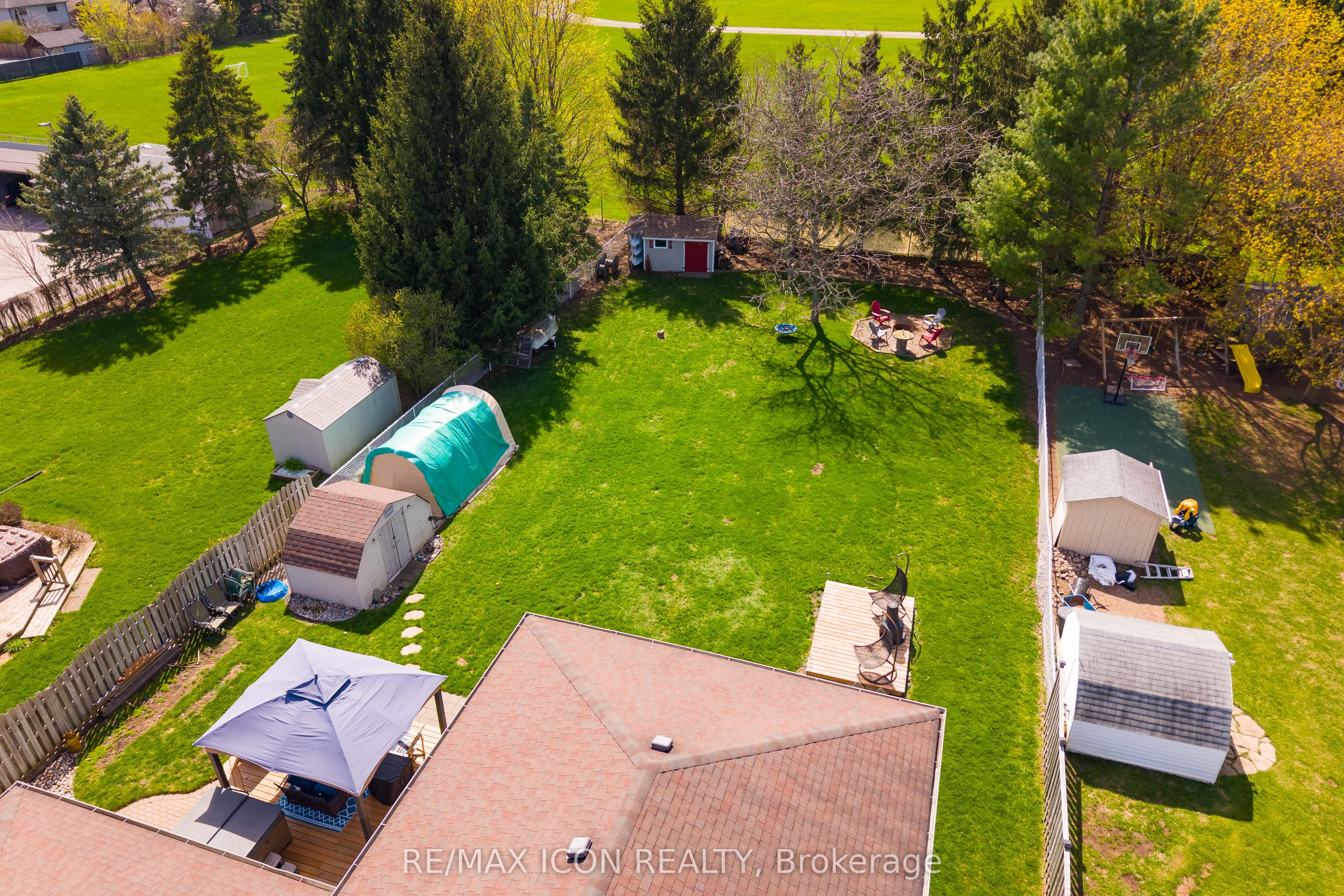 61 Carleton Court Property Photo 34