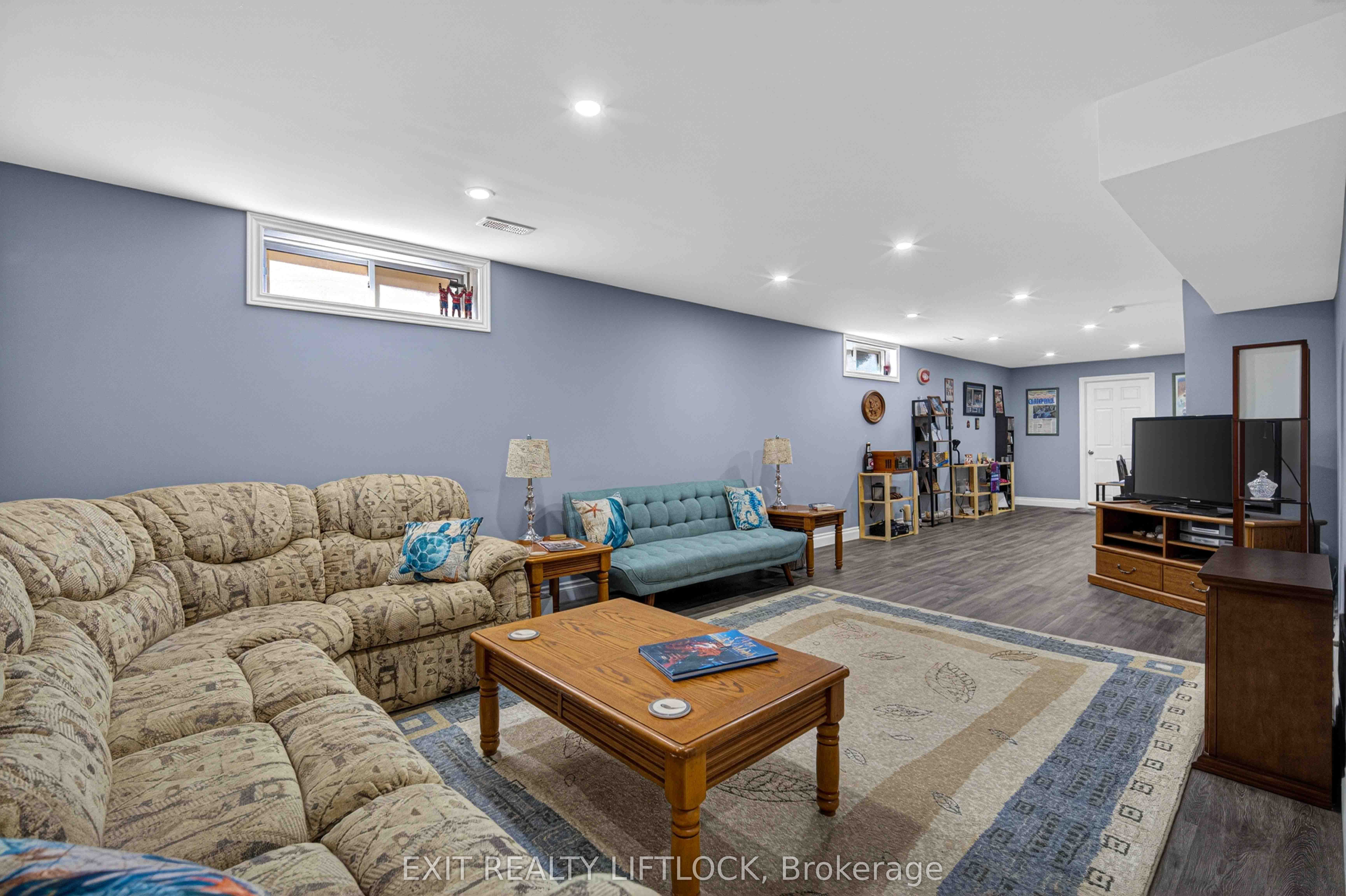 44 Helen Street Property Photo 22