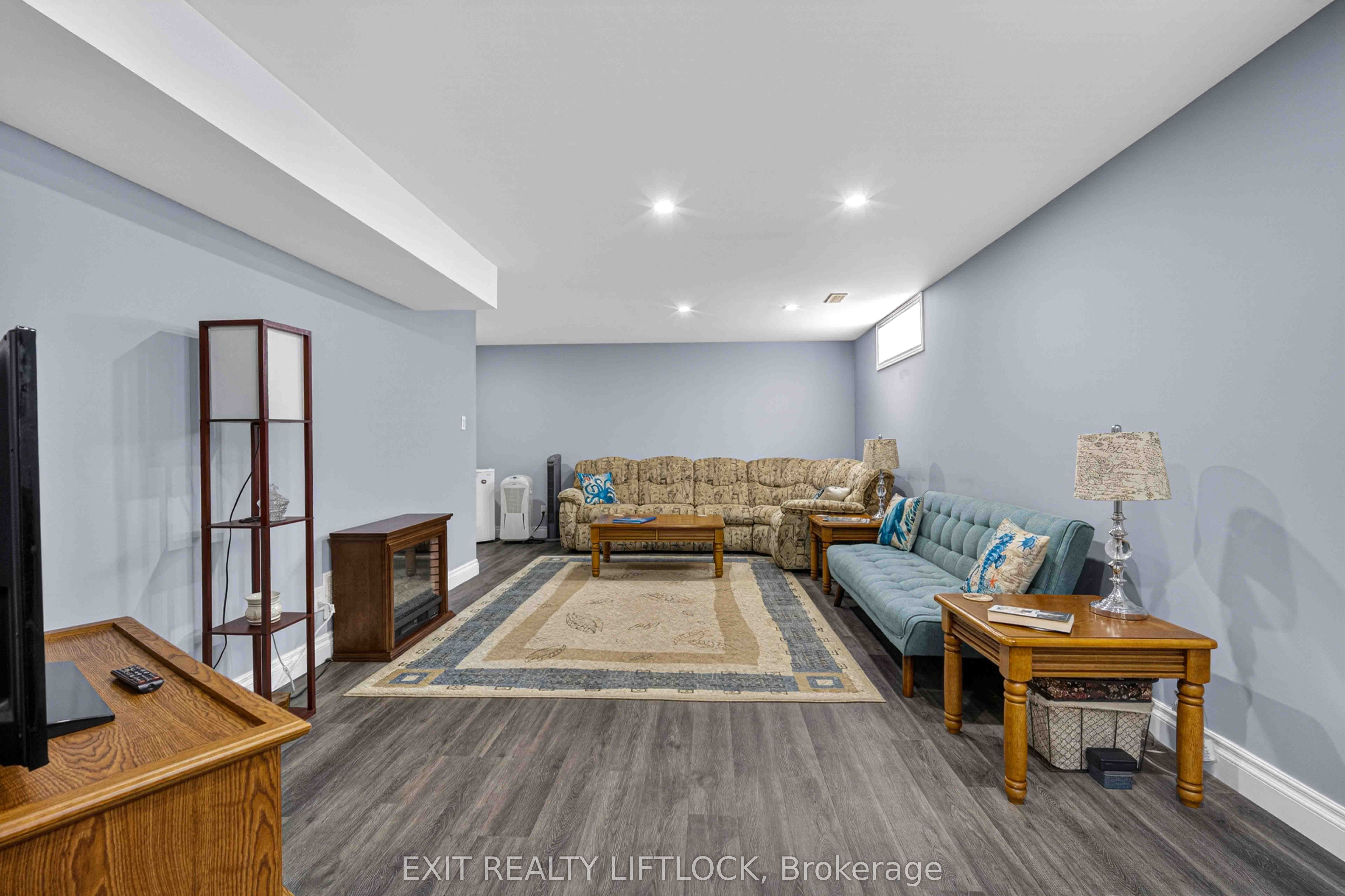 44 Helen Street Property Photo 23