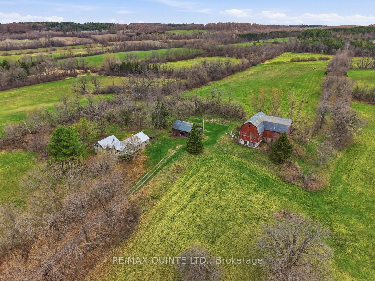1079 Clearview Road Property Photo 8