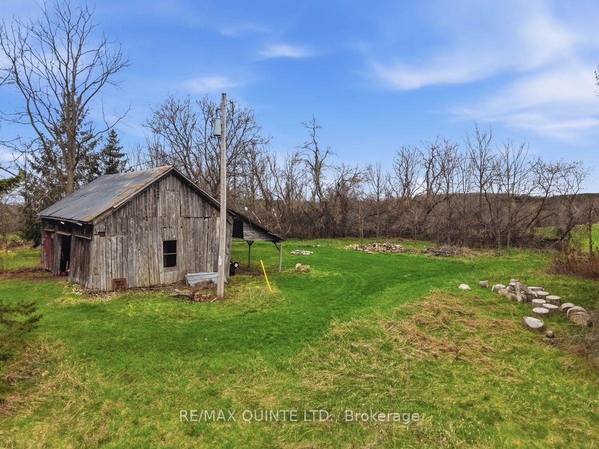 1079 Clearview Road Property Photo 11
