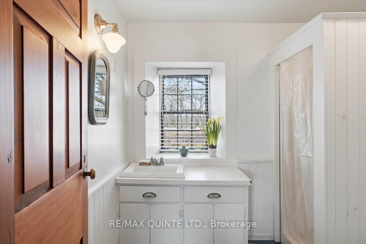 1079 Clearview Road Property Photo 18