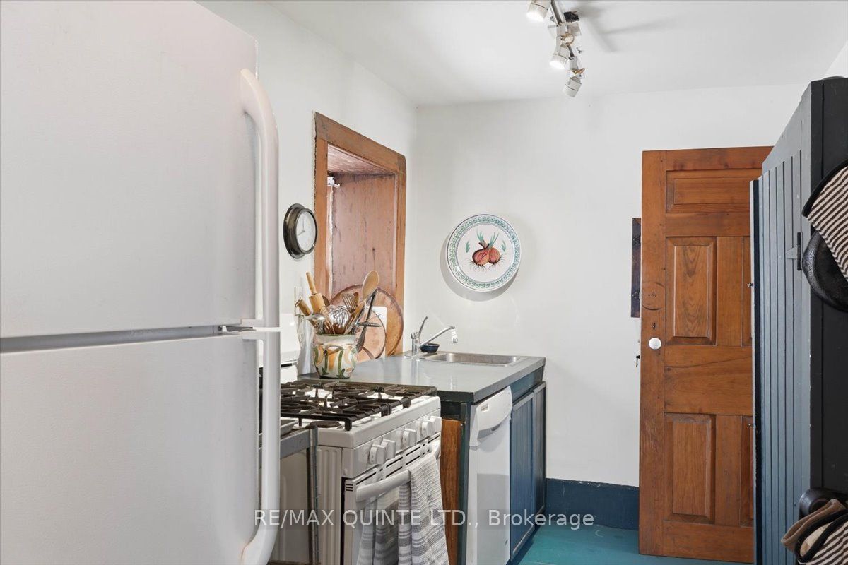 1079 Clearview Road Property Photo 21