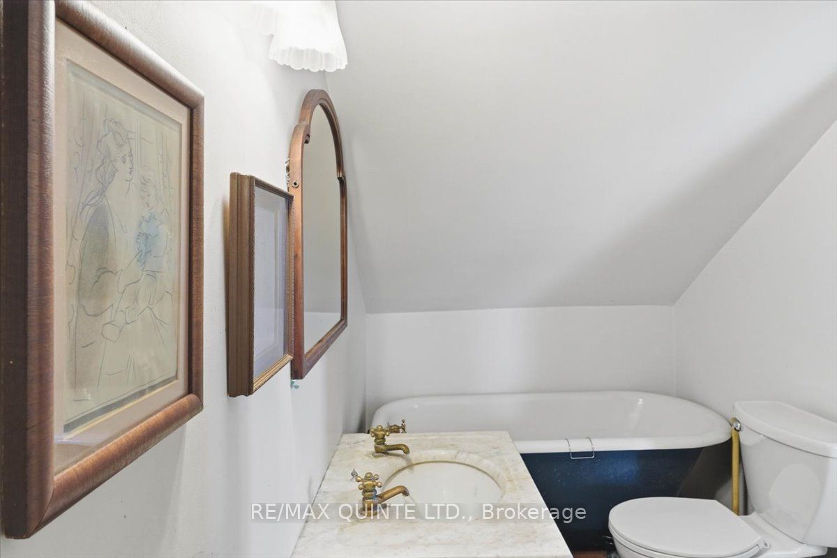 1079 Clearview Road Property Photo 34