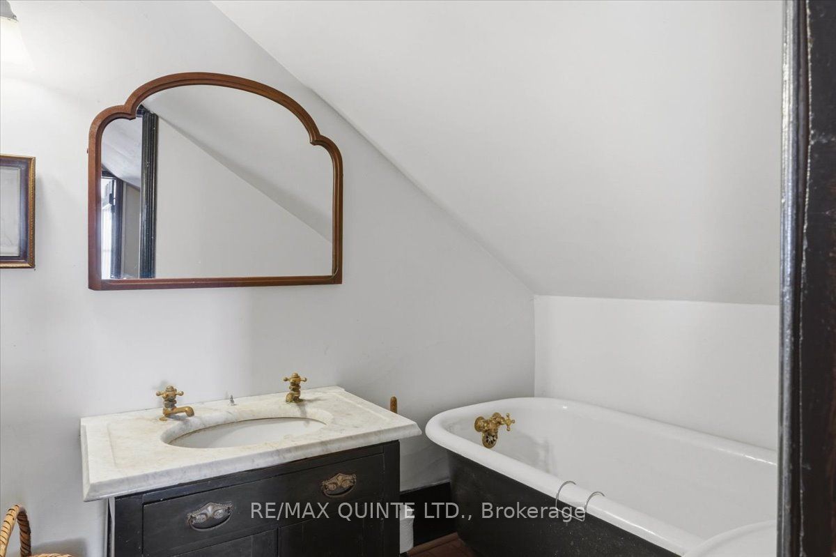 1079 Clearview Road Property Photo 35
