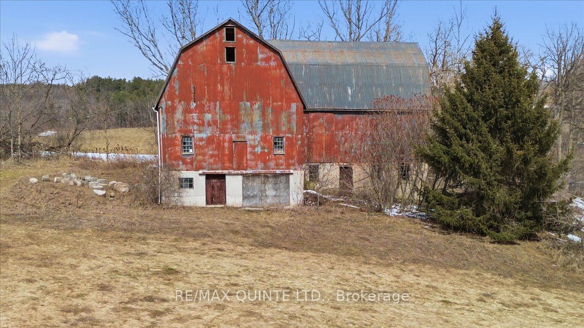1079 Clearview Road Property Photo 43