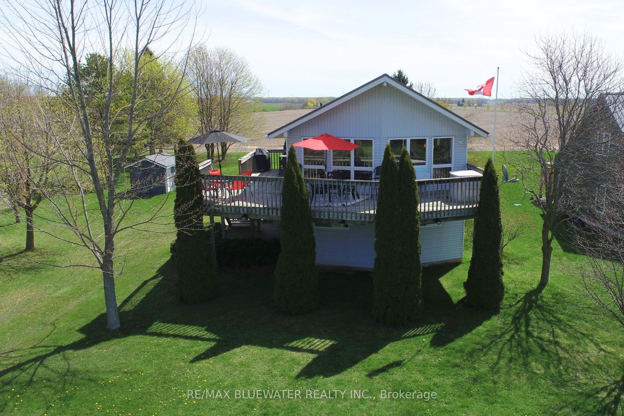 74156 Bluehaven Beach Drive Property Photo 1