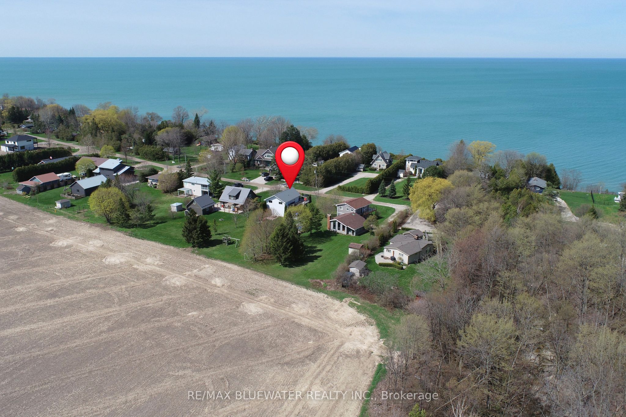 74156 Bluehaven Beach Drive Property Photo 2
