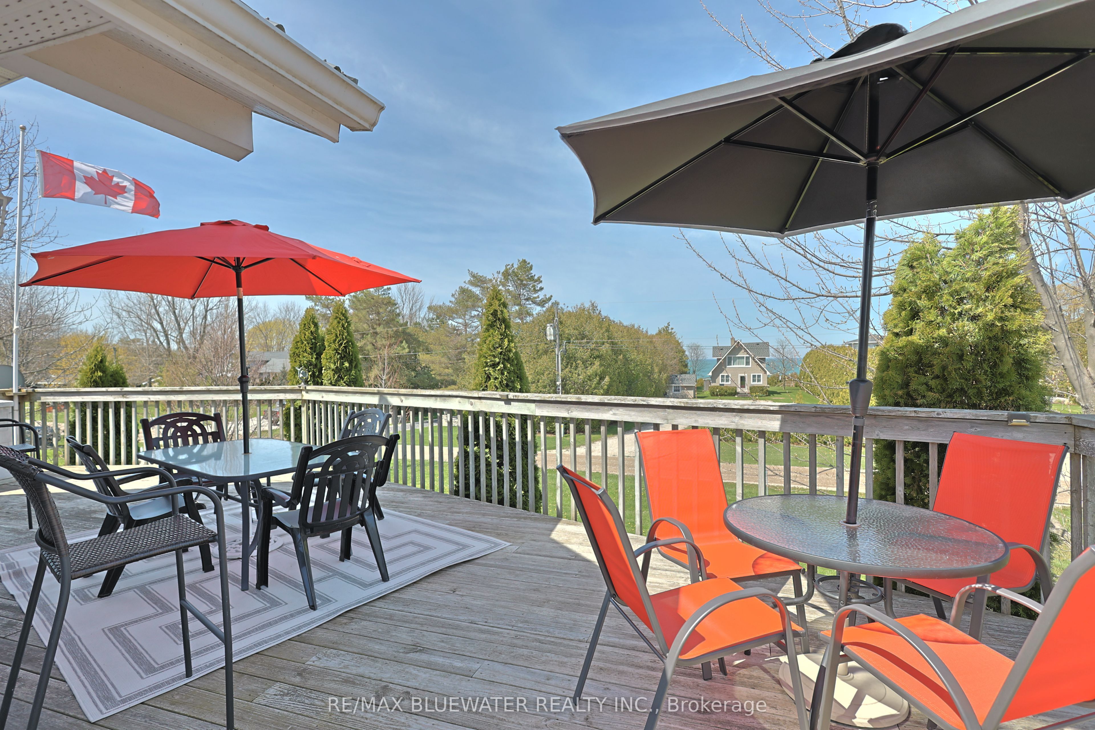 74156 Bluehaven Beach Drive Property Photo 3