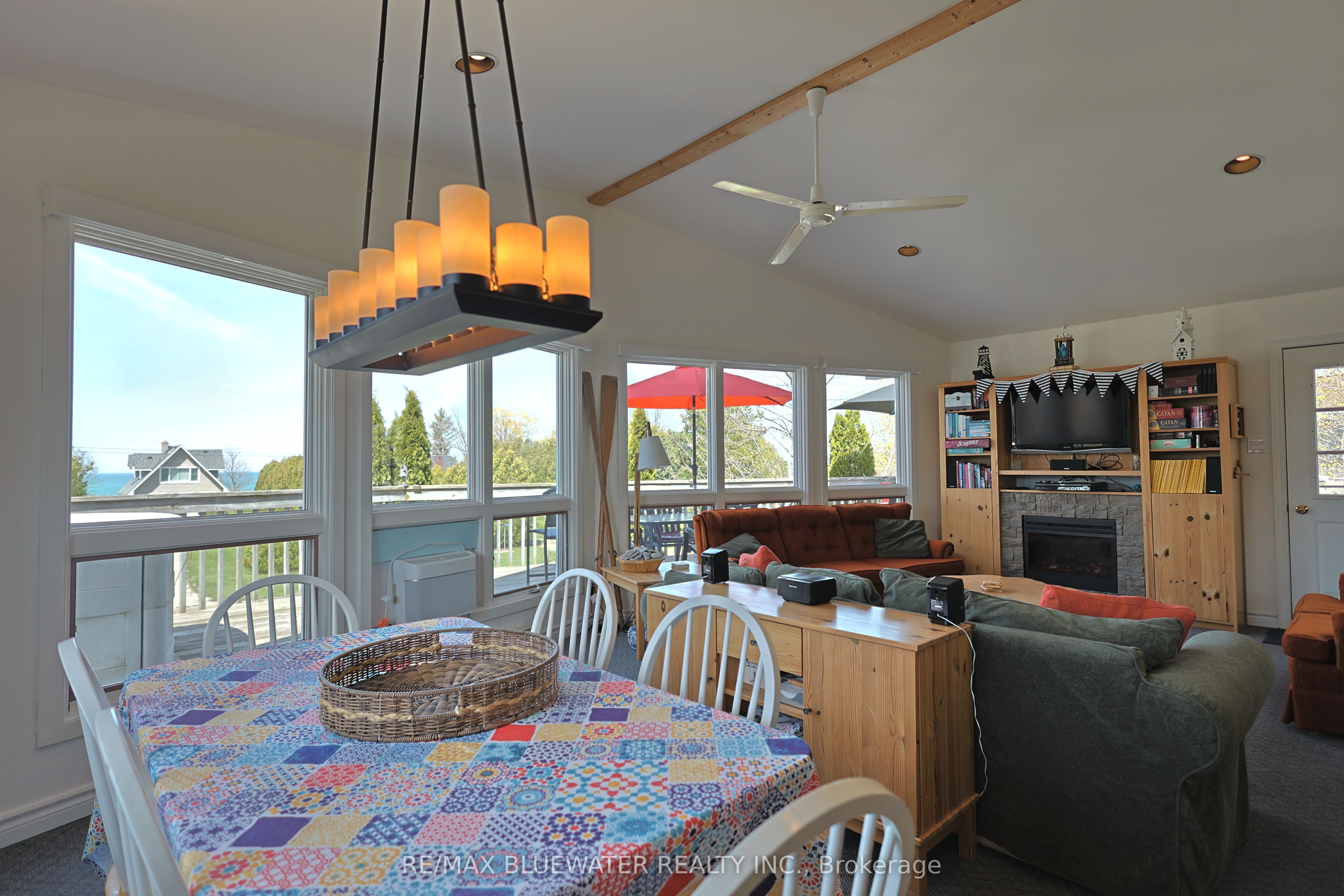 74156 Bluehaven Beach Drive Property Photo 4