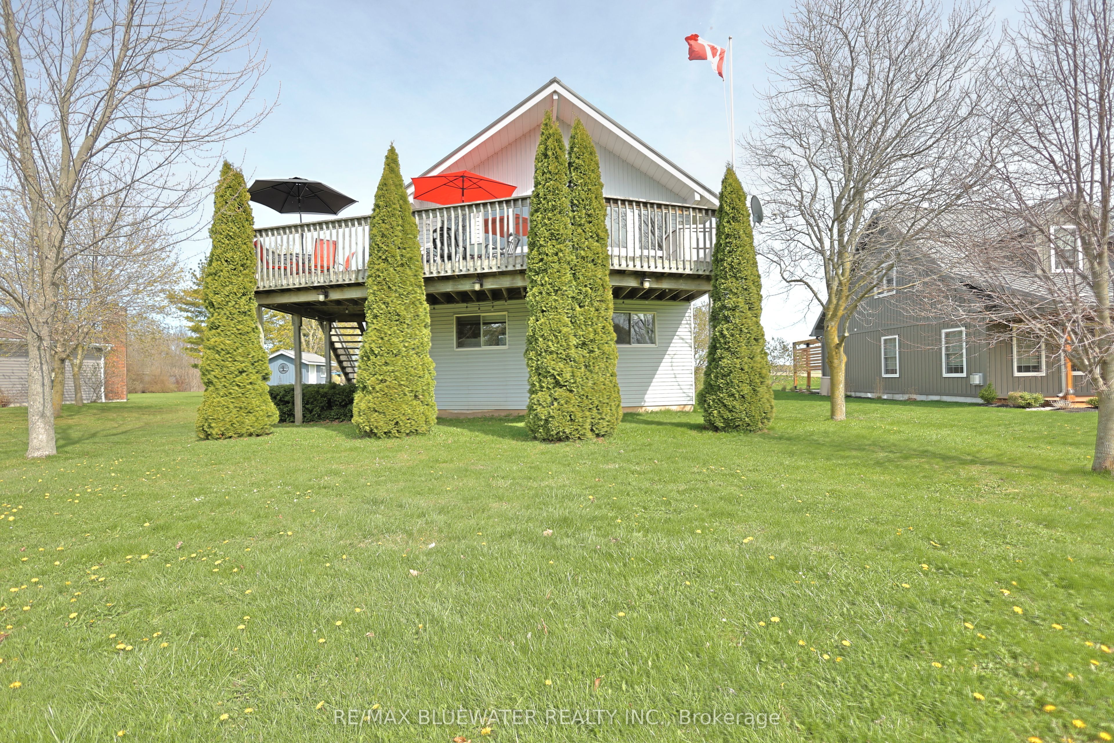 74156 Bluehaven Beach Drive Property Photo 7