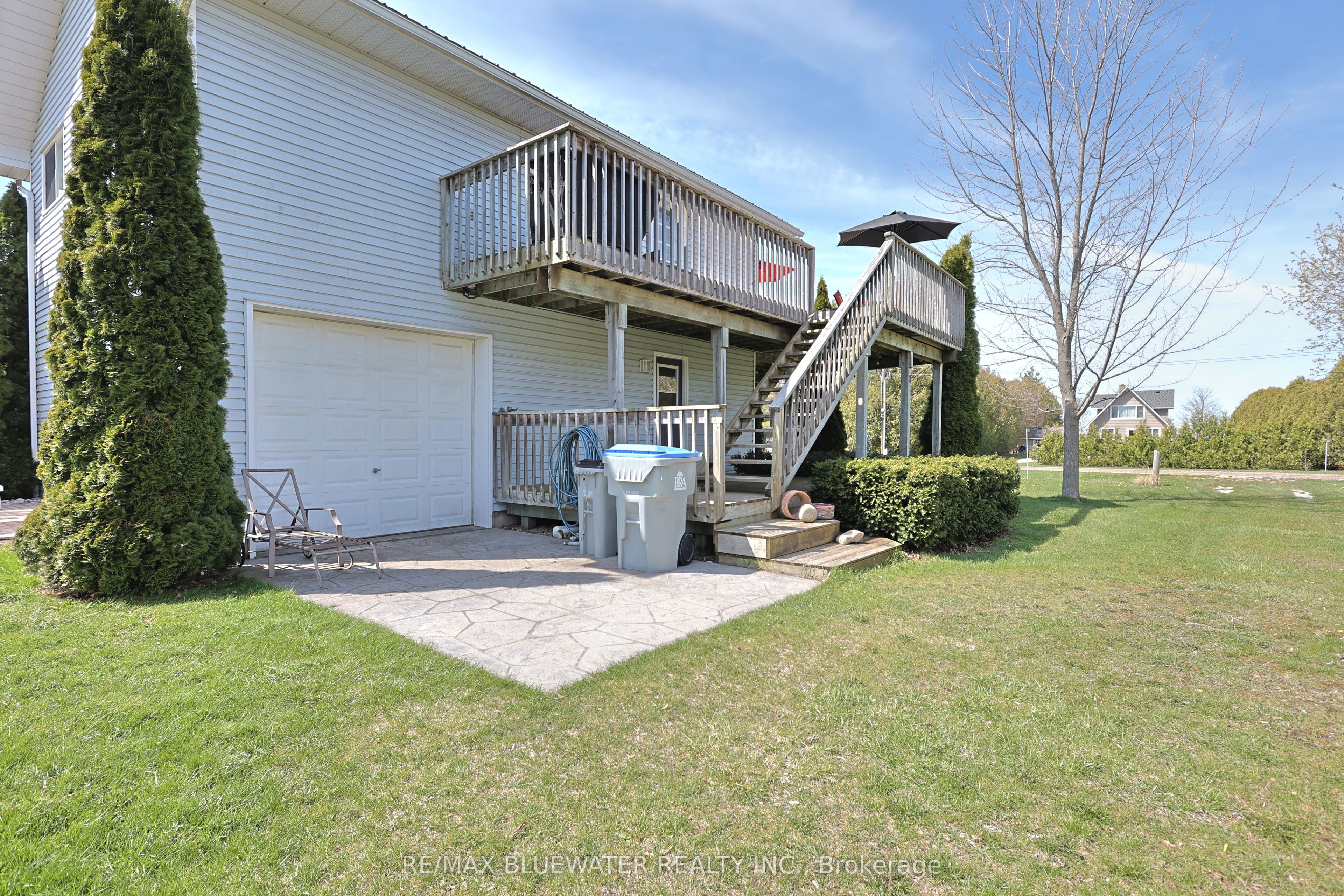 74156 Bluehaven Beach Drive Property Photo 11