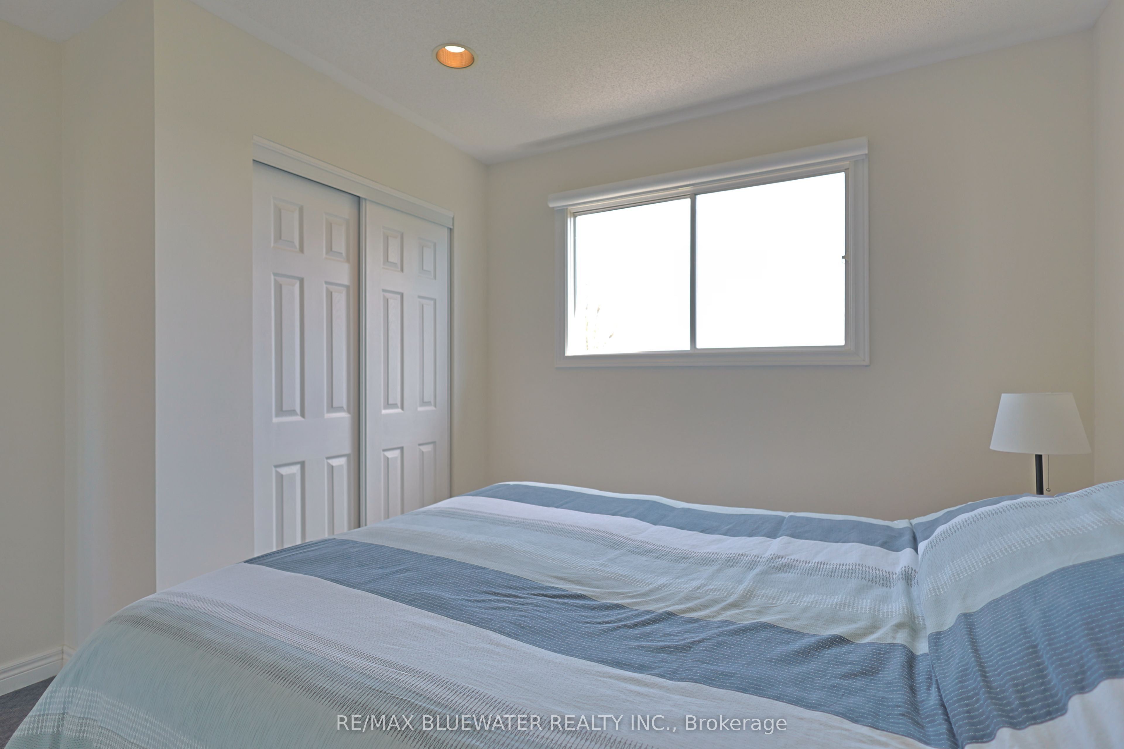 74156 Bluehaven Beach Drive Property Photo 29