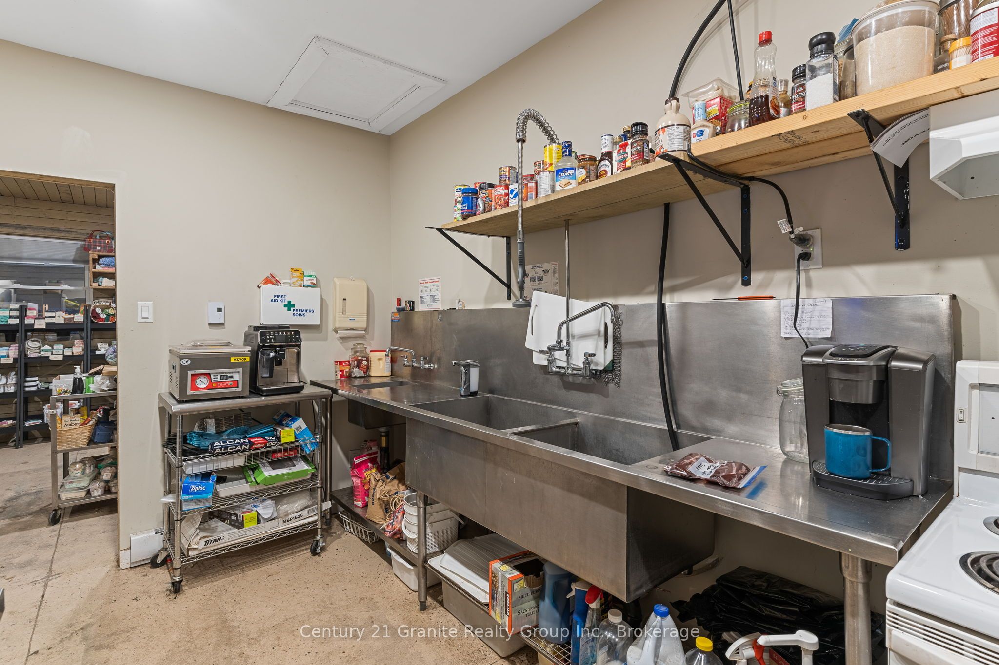 9734 Highway 118 W Property Photo 19