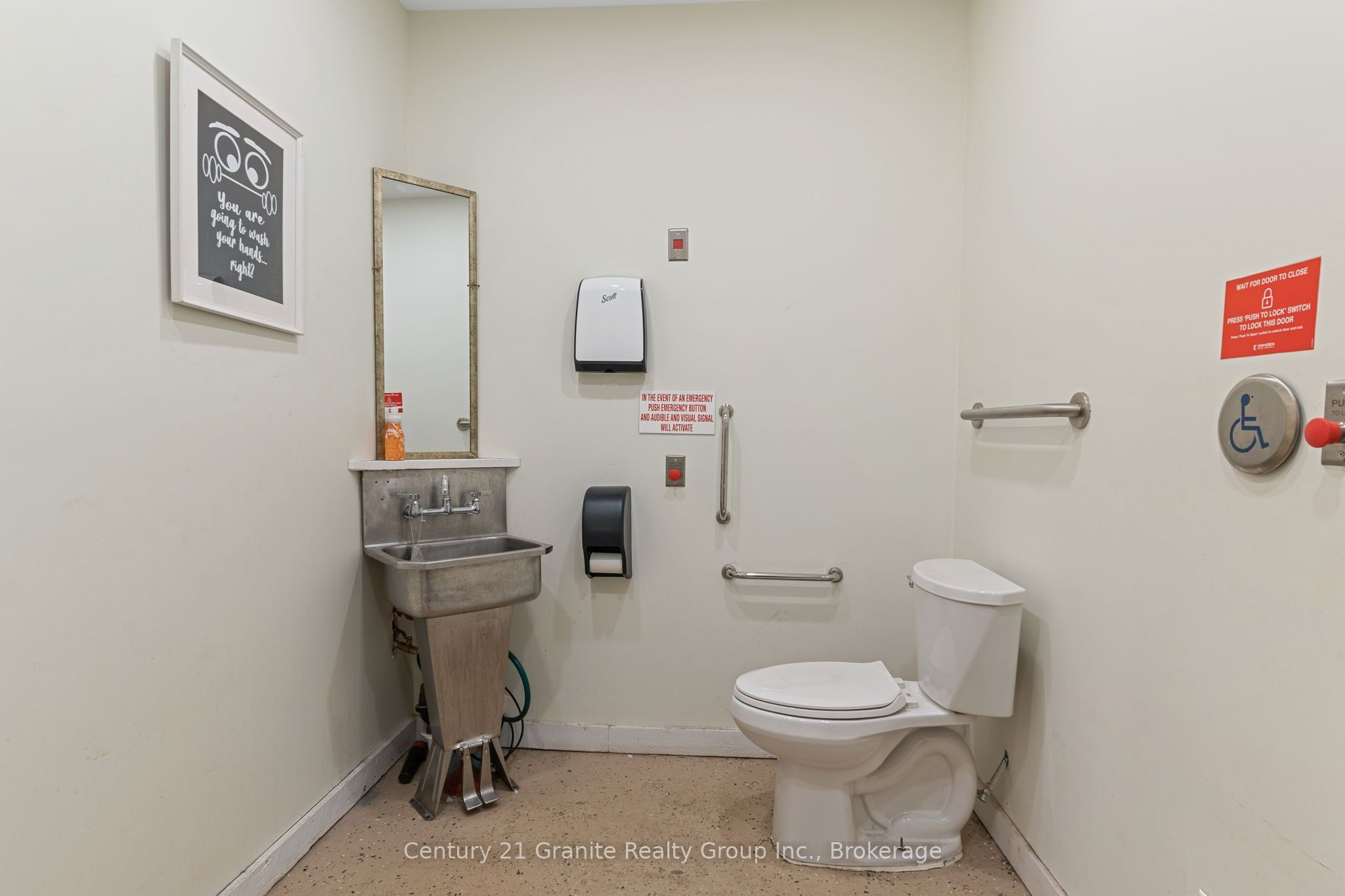 9734 Highway 118 W Property Photo 21