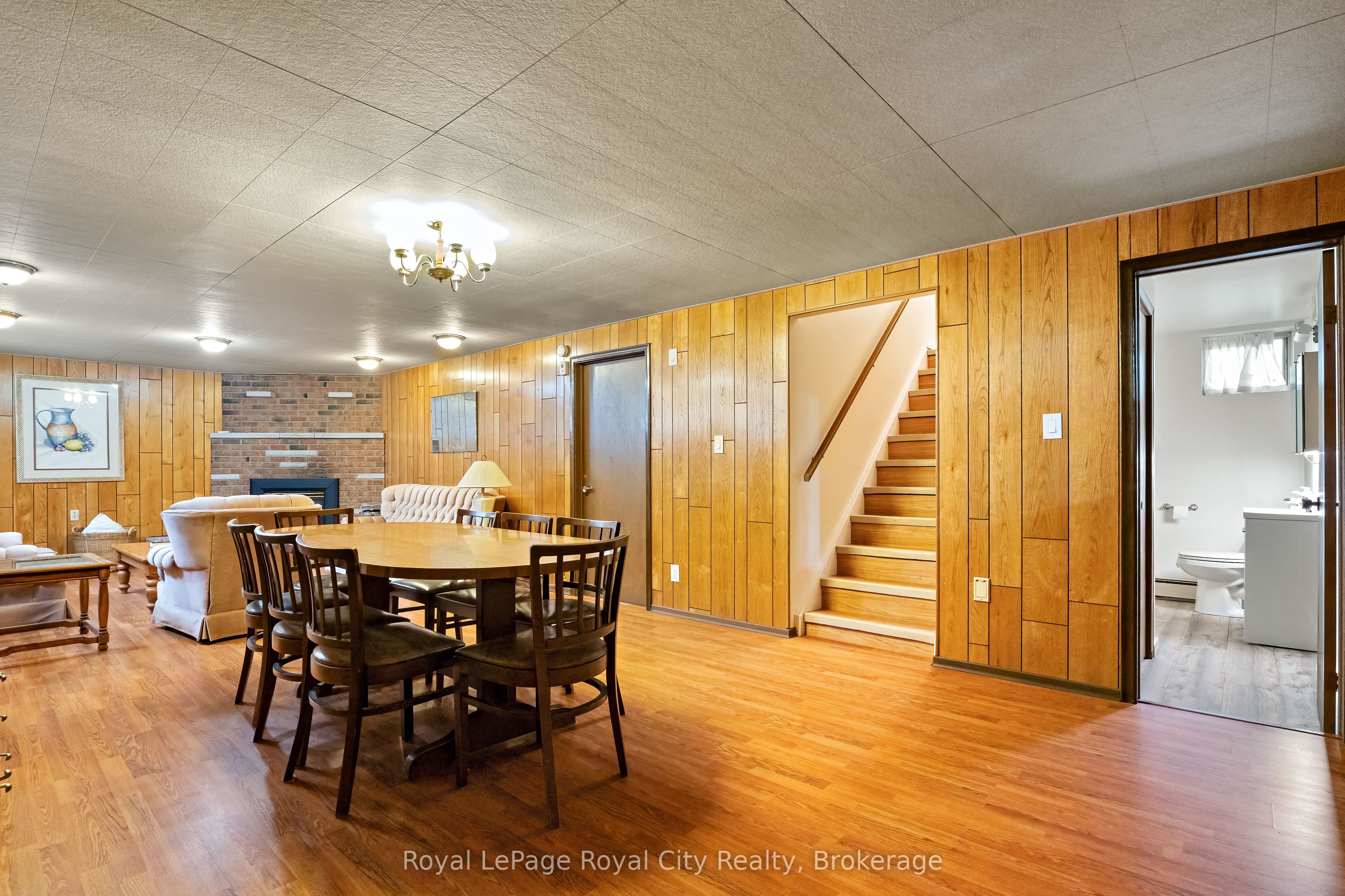 4620 20 Side Road N Property Photo 32