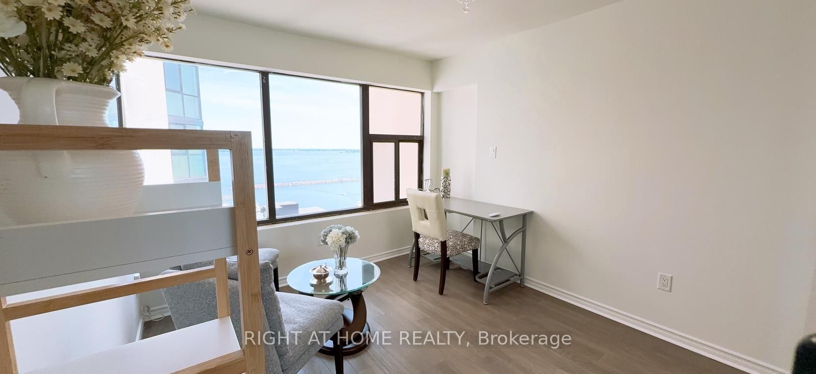 185 Ontario Street 1301 Property Photo 21