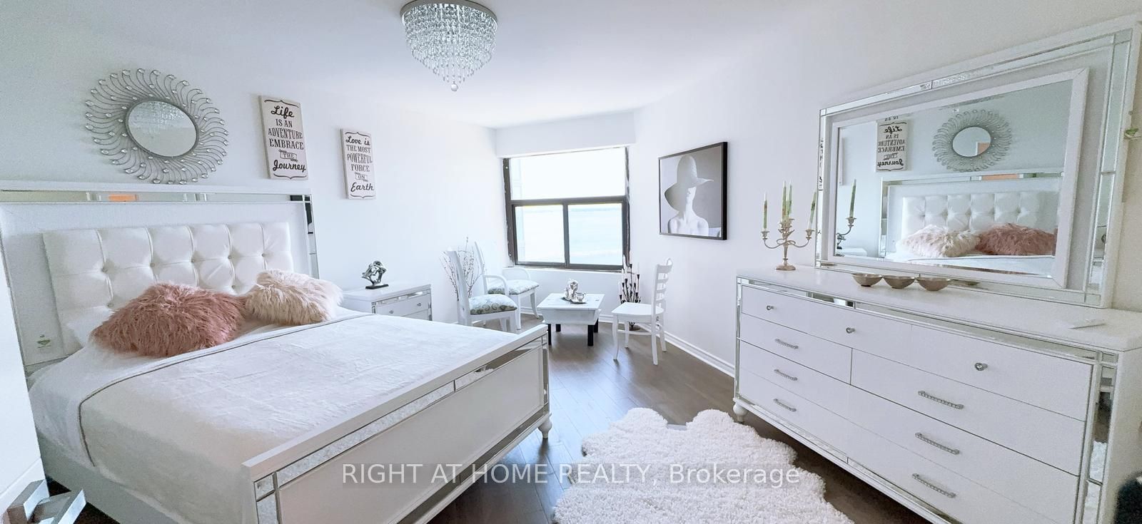 185 Ontario Street 1301 Property Photo 25
