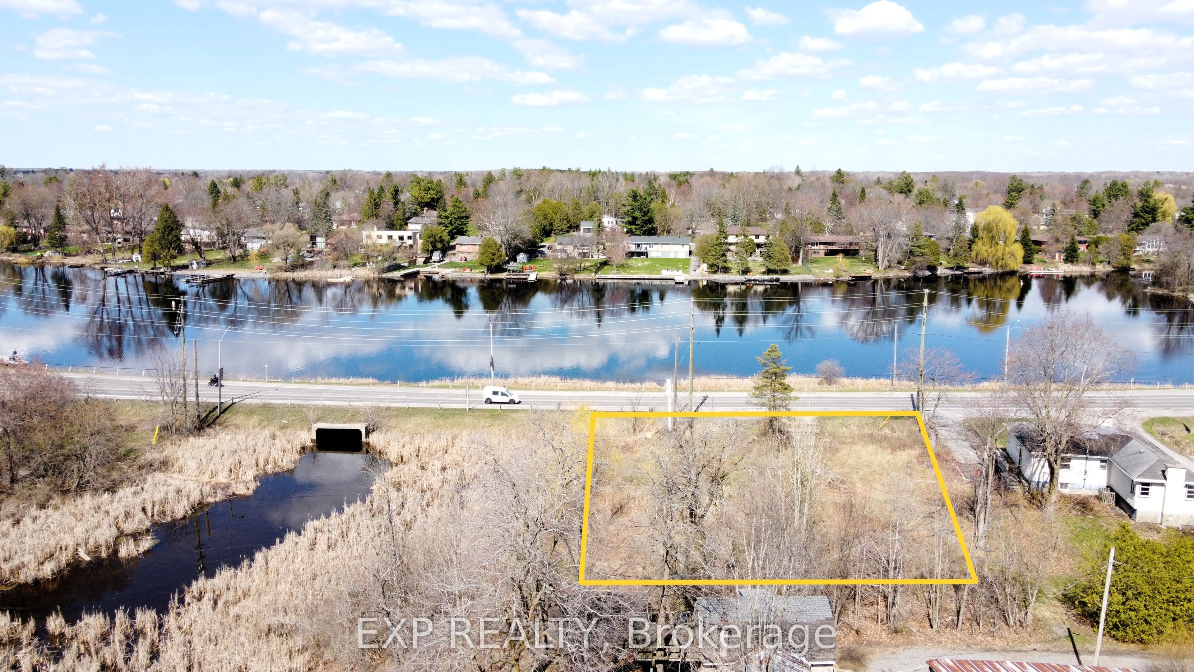5624 & 5628 Main Street Property Photo 6
