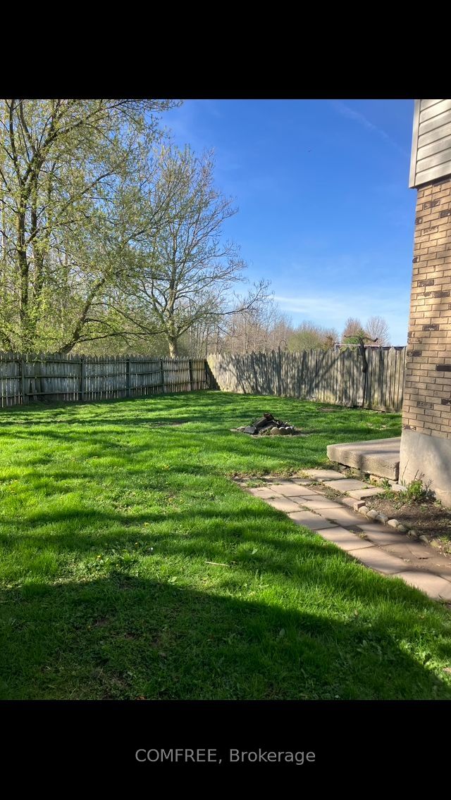 560 Short Street Property Photo 2