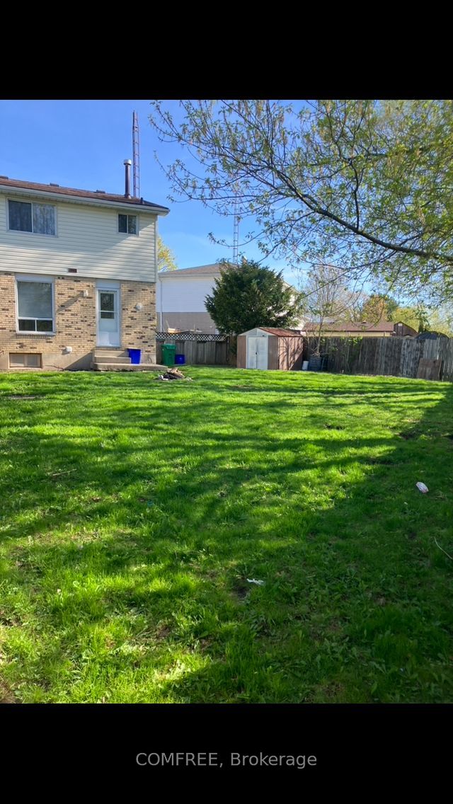 560 Short Street Property Photo 3