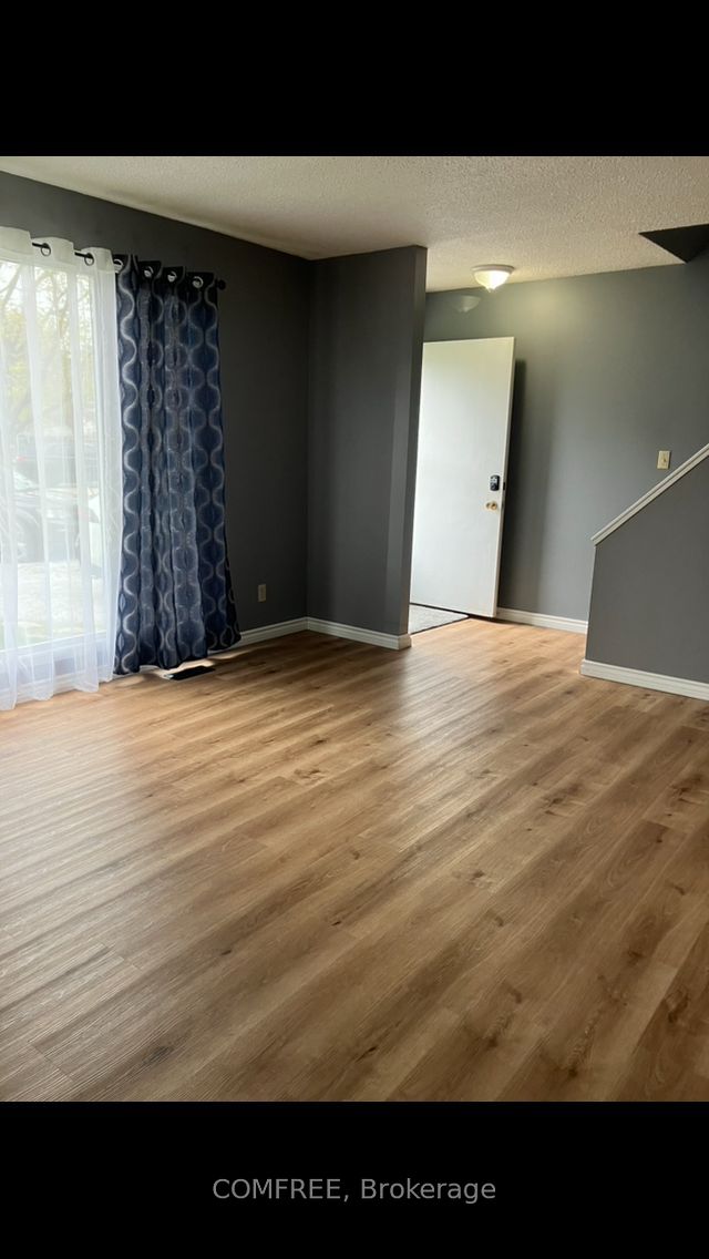 560 Short Street Property Photo 8
