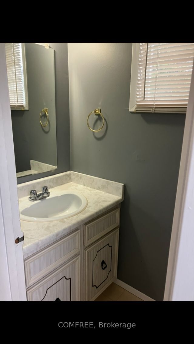 560 Short Street Property Photo 12