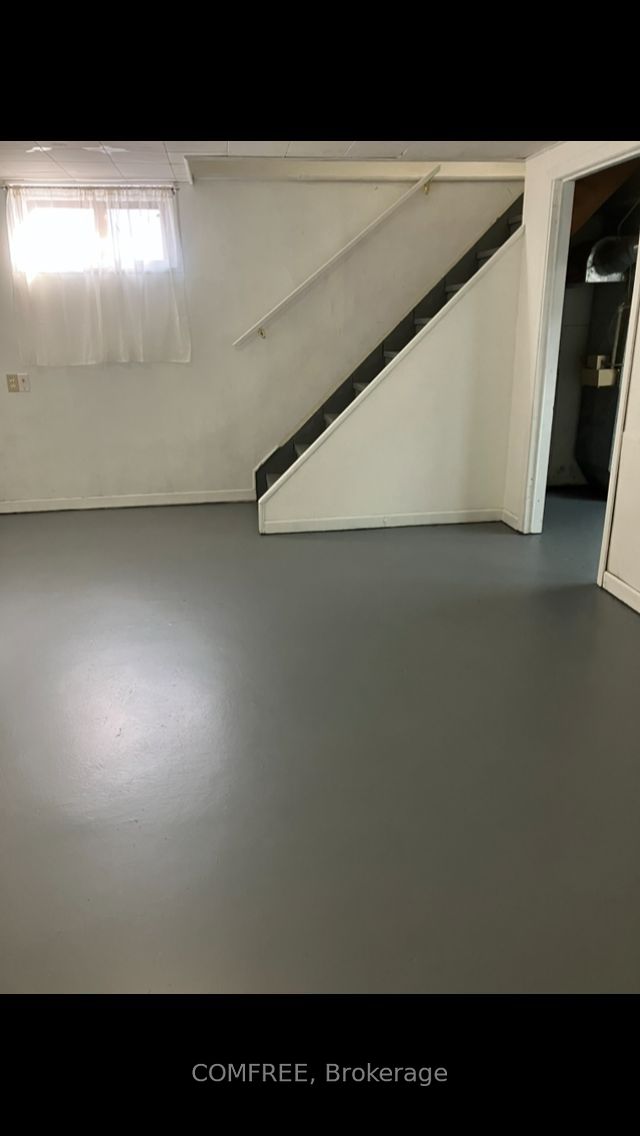 560 Short Street Property Photo 16