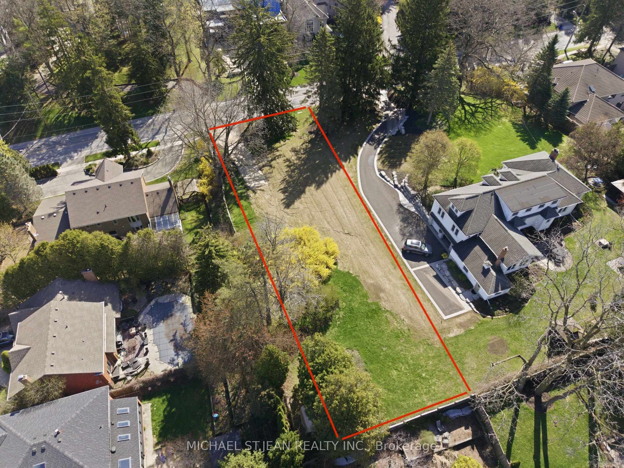 206 Lovers Lane Property Photo 3