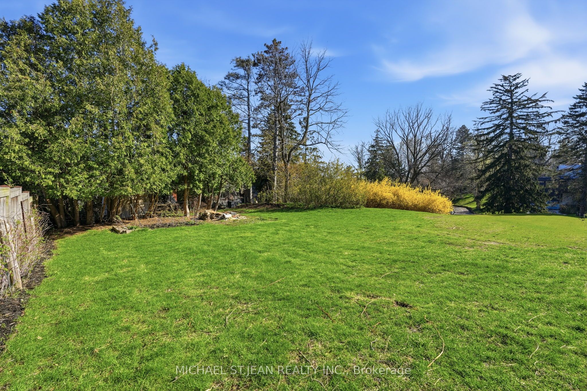 206 Lovers Lane Property Photo 14