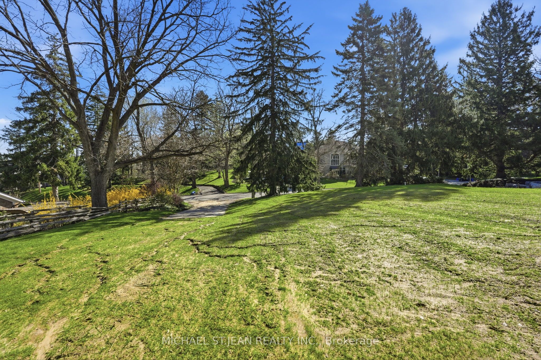 206 Lovers Lane Property Photo 16