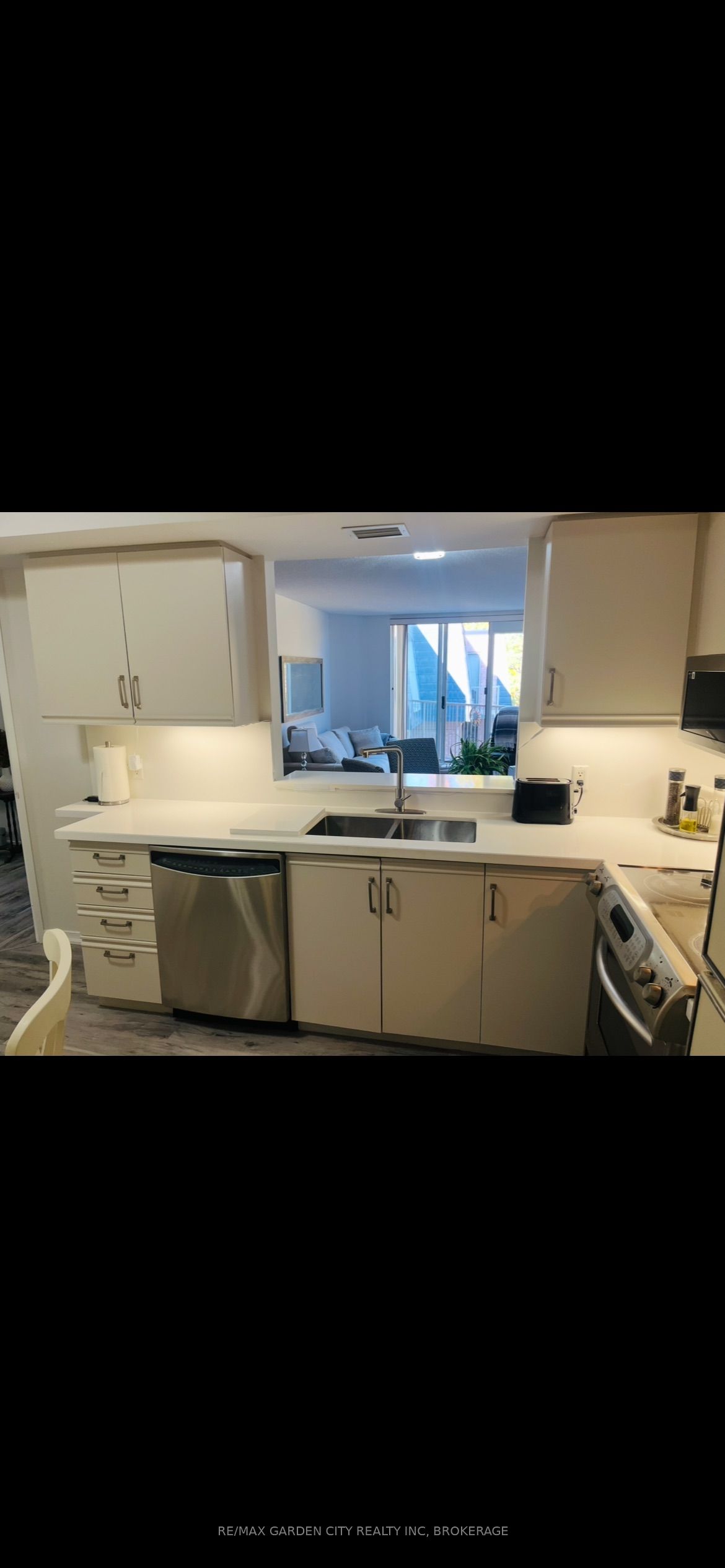8111 Forest Glen Drive 504 Property Photo 11