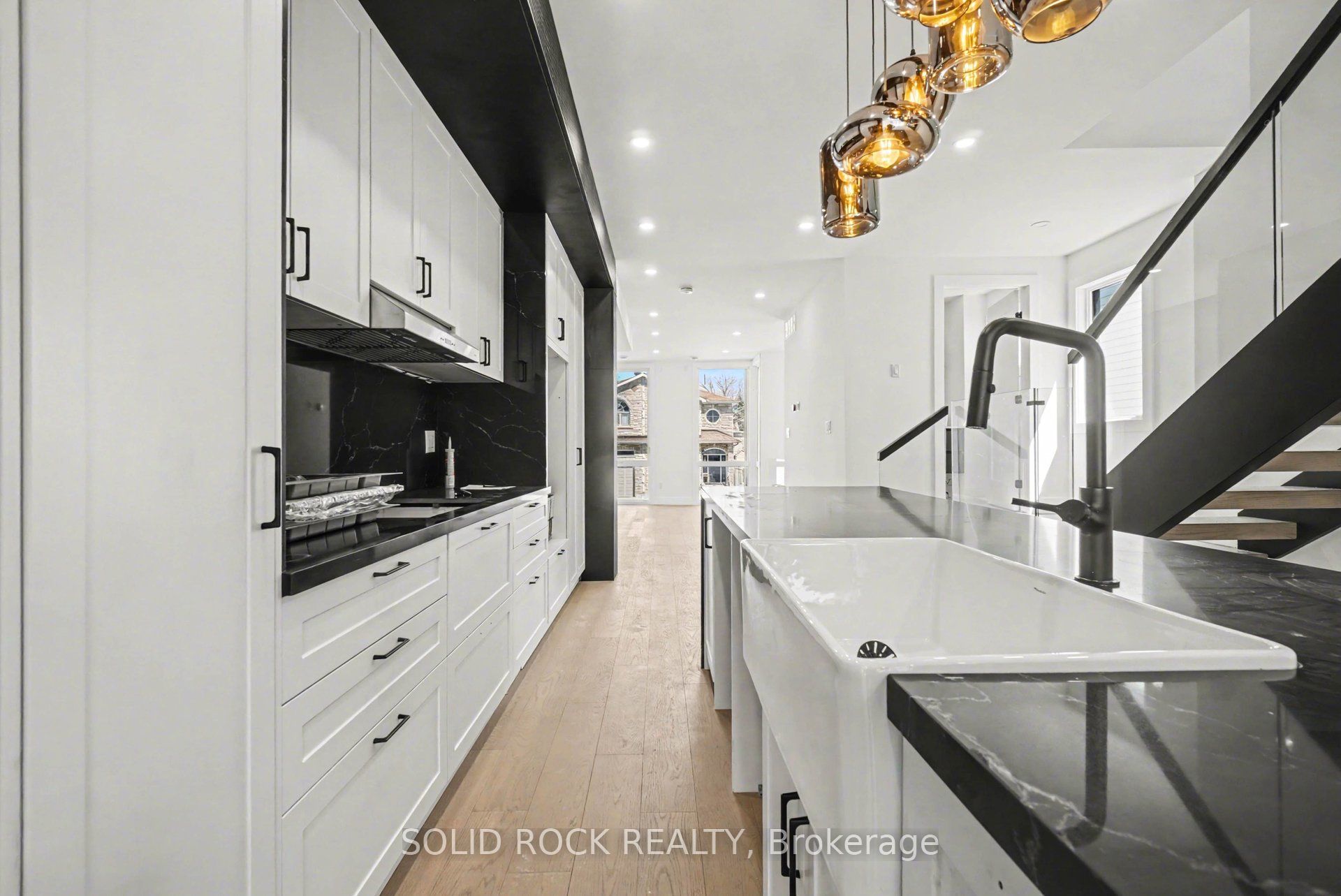 828 Alpine Avenue Property Photo 8