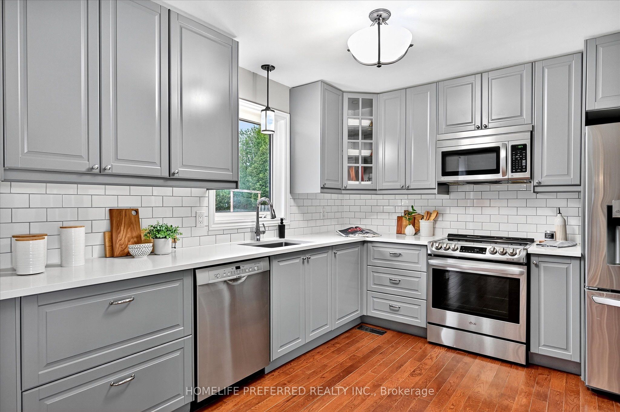 530 Centreline Road Property Photo 1