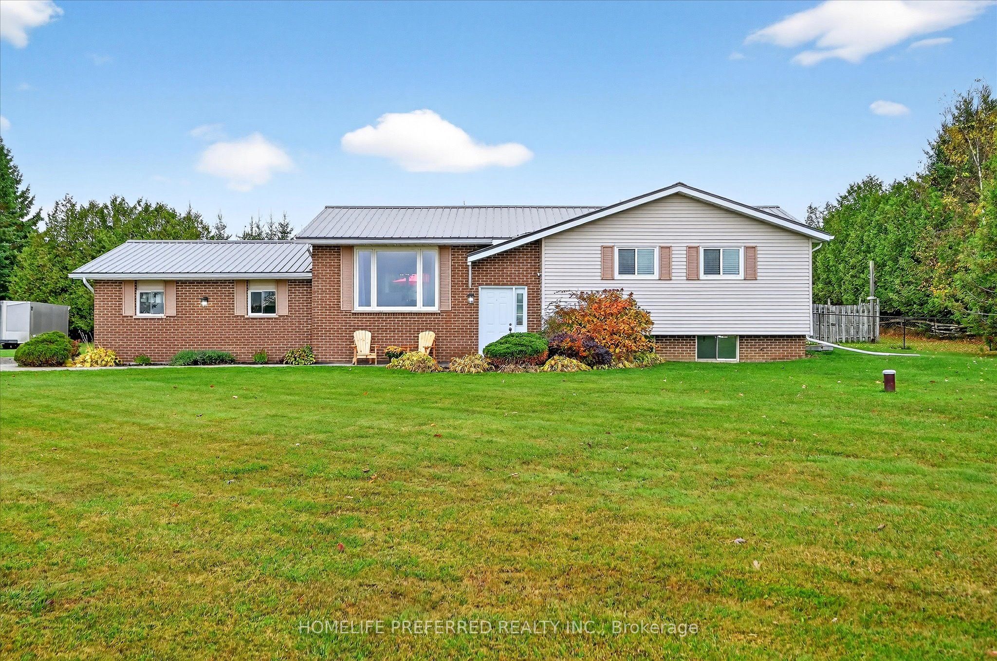 530 Centreline Road Property Photo 3